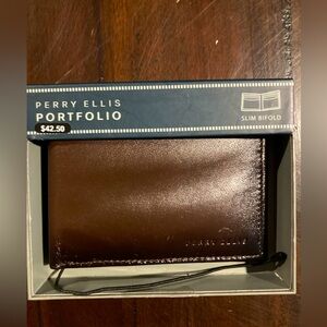 Perry Ellis Mens Wallet